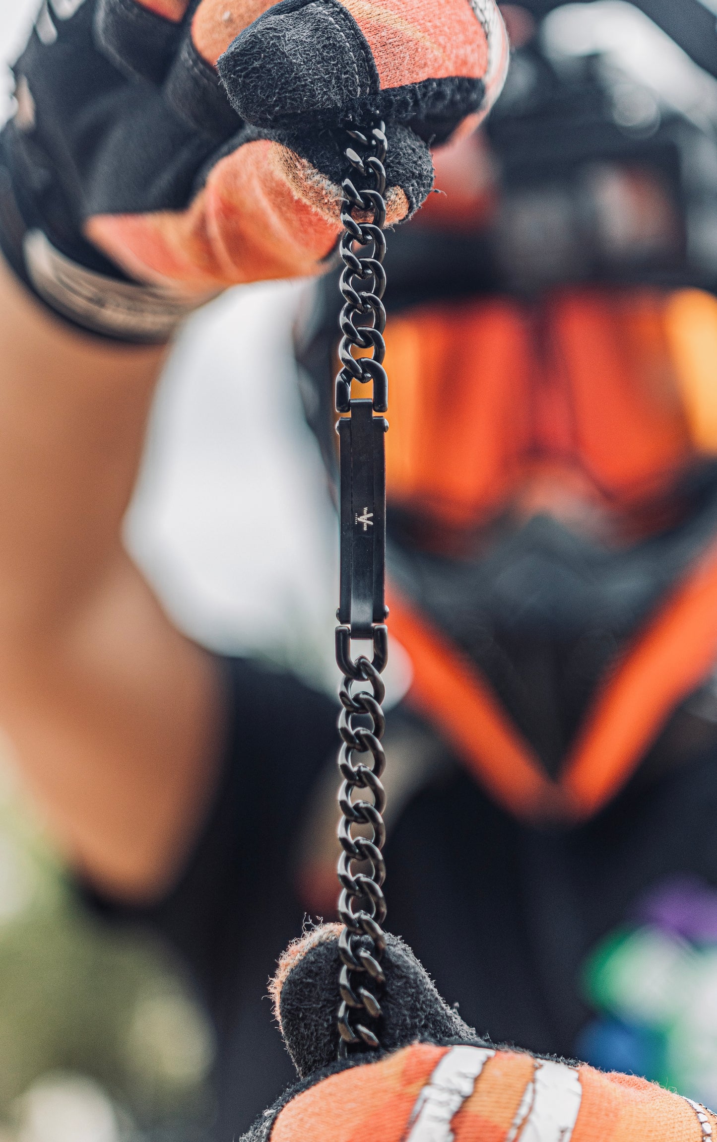 Bracciale in carbonio