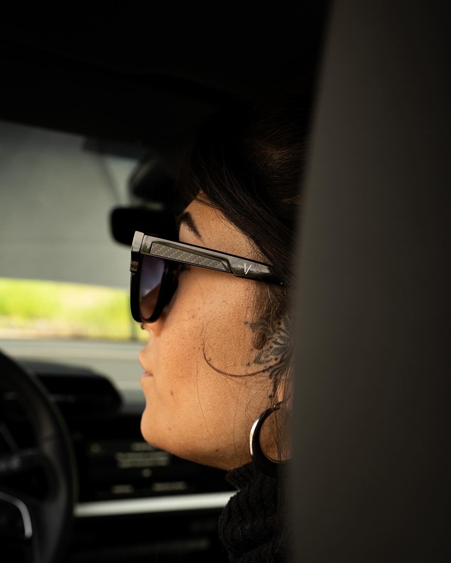Carbon fiber glasses